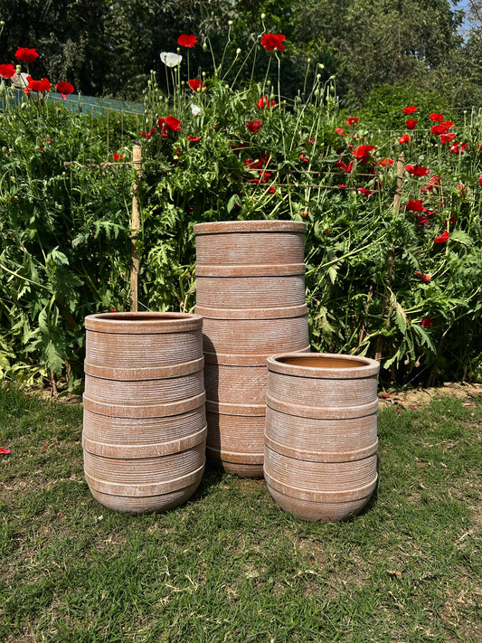 TERRACOTTA RIBBED GLASS POT