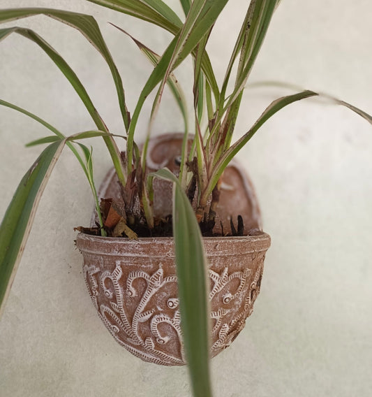PHOOL PATTI WALL PLANTER FOR HOME  GARDEN BALCONY DECOR