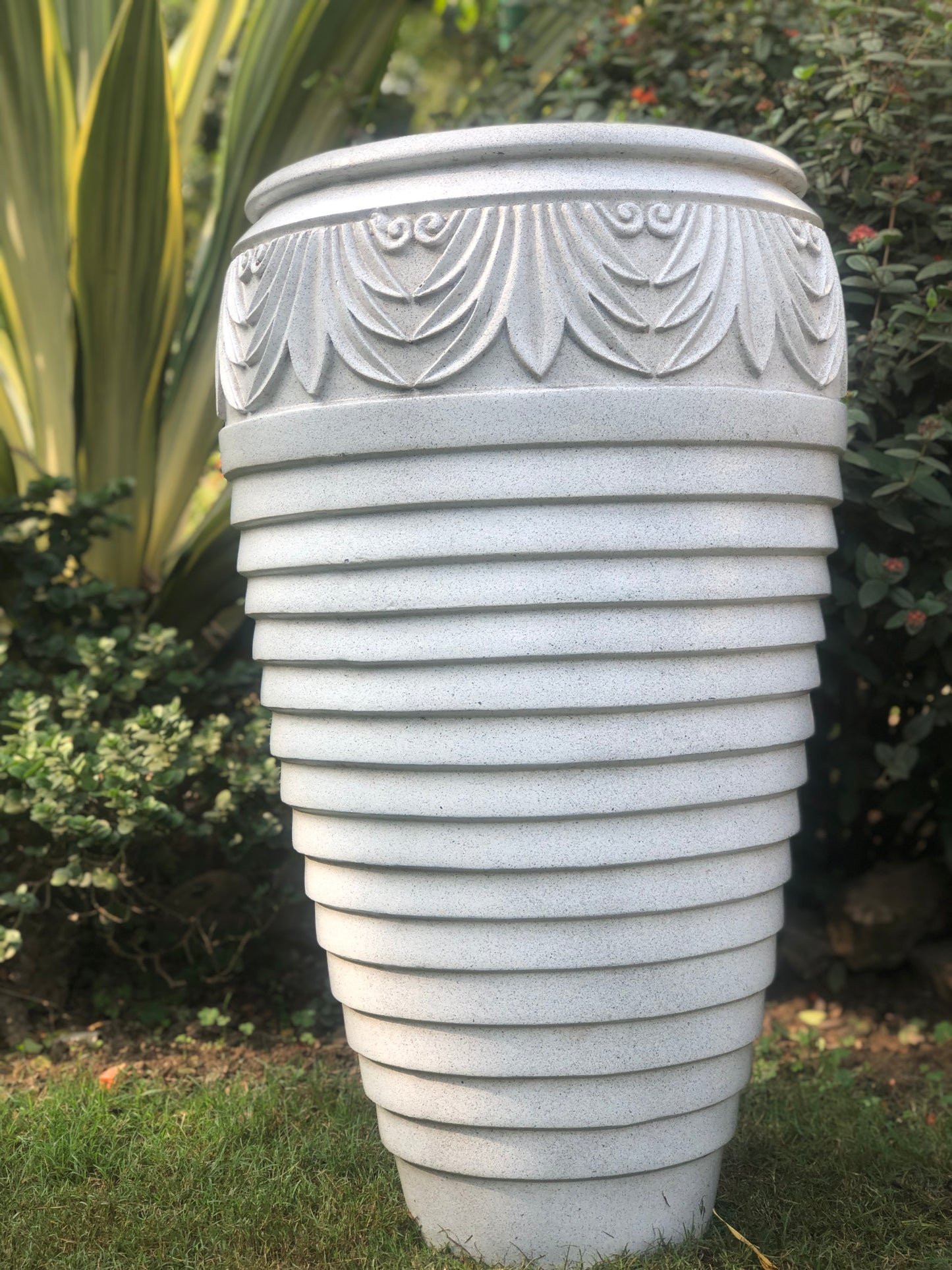 TALL LIGHTWEIGHT STONE PLANTER POT IN UNBREAKBLE FIBER HOME GARDEN BALCONY PATIO DECOR