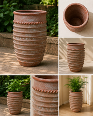 Egg shaped ribbed pot