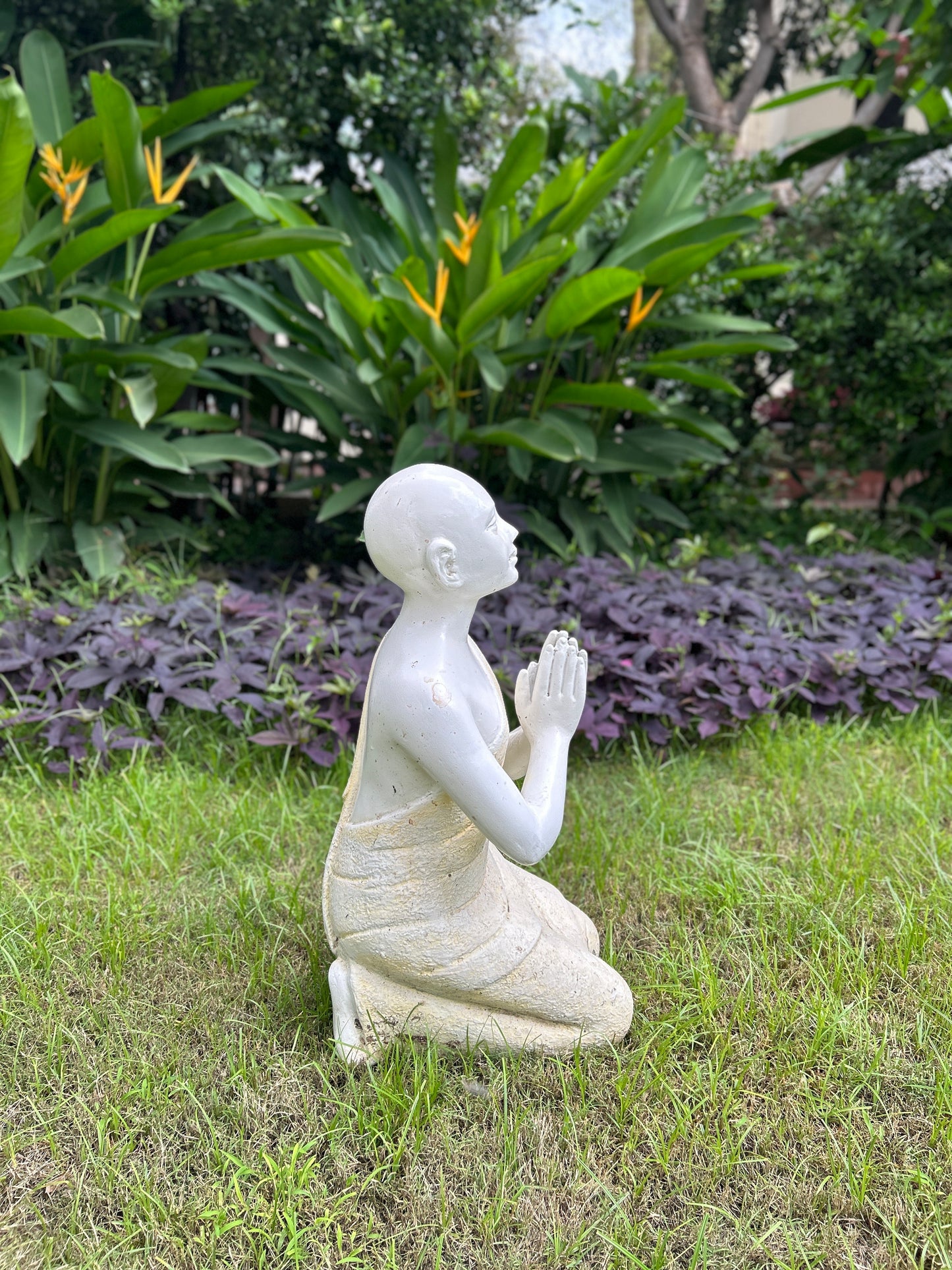 Kneeling Garden Godess Statue in Resin Indoor or Outdoor FOR HOME GARDEN BALCONY patio DECOR