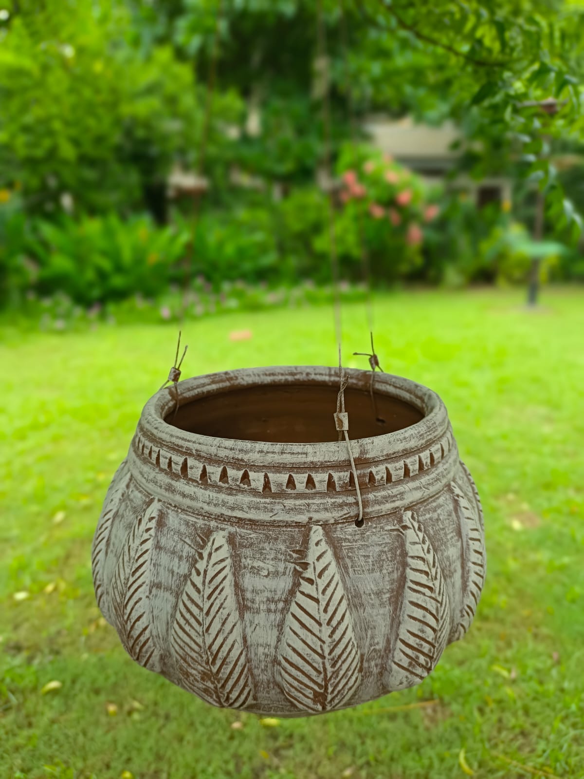 TERRACOTTA HANGING ROUND PATTI PLANTER POT FOR HOME GARDEN BALCONY DECOR