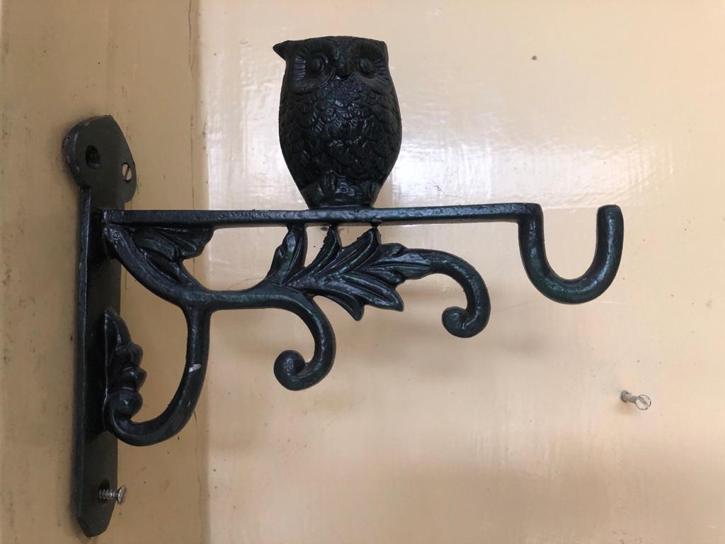 SMALL OWL BRACKET FOR HOME GARDEN BALCONY DECOR